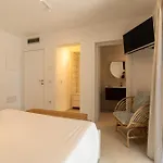 Villa The